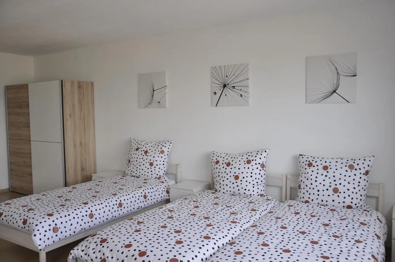 Apartment Ueber Den Wolken Und Super Zentral Zwischen Frankfurt Und Darmstadt - 100Qm Langen  Germany